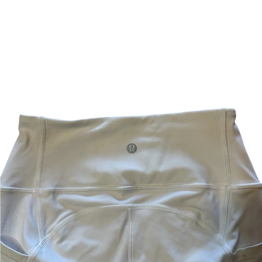 Lululemon White High-Waisted Leggings